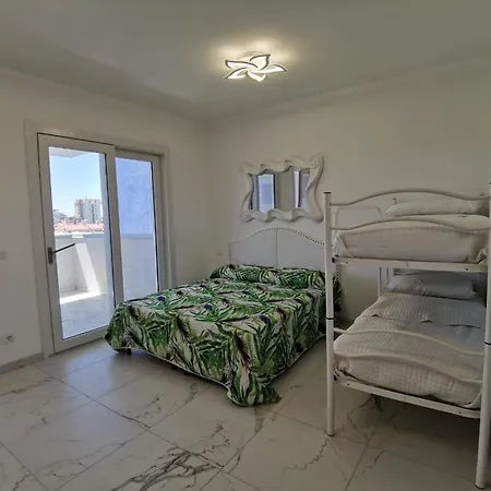 Comfy In Διαμέρισμα Μπιμπιόνε